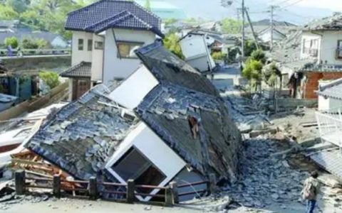 日本地震导致桥梁损坏(日本地震后道路开裂)