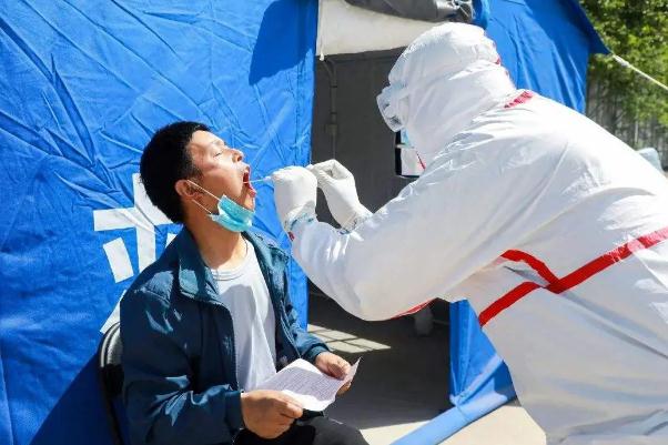 长沙一中学老师核酸阳性 核酸检测阳性是不是就是确诊了