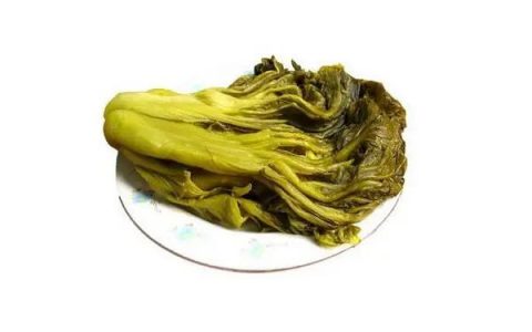 东北酸菜的腌制方法酸菜炖粉条(怎样腌酸菜脆正宗酸菜腌制方法)