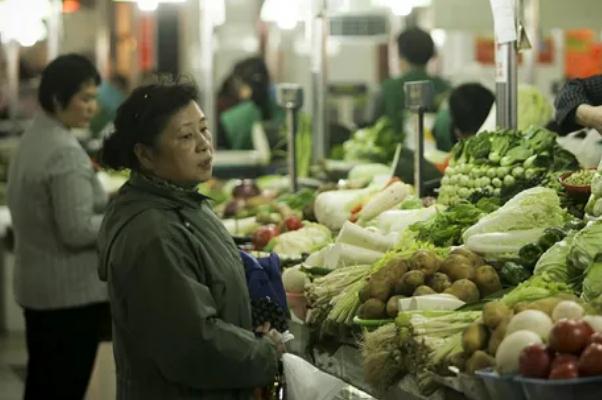 去菜场了吗？北京菜价同比涨56.32% 菜市场的菜都是从哪里进的