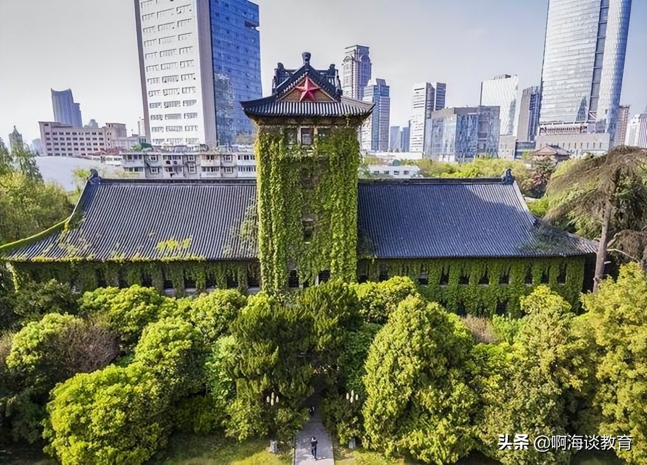 2022年SIR中国大学排名发布，川大进入前十，中科大又是第十七