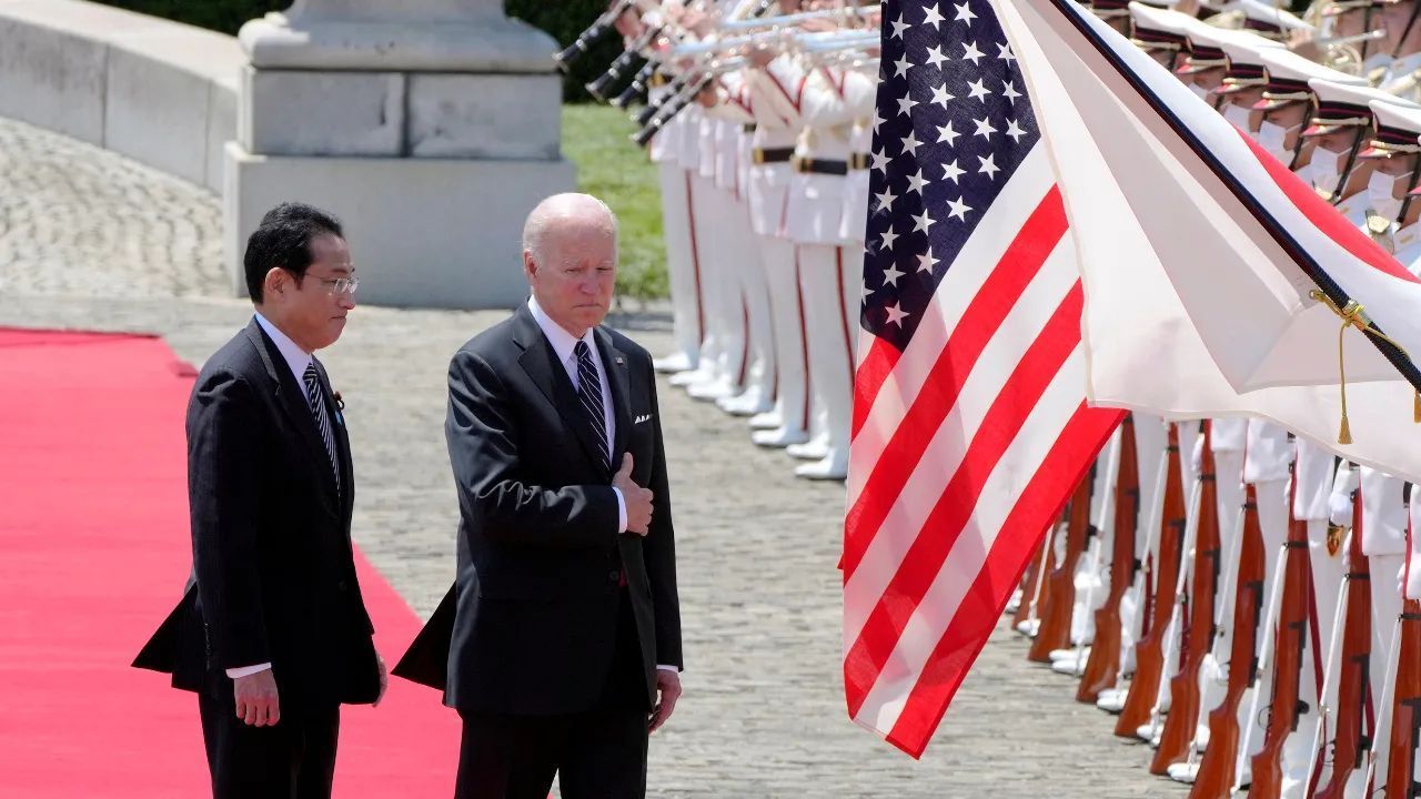 拜登再谈美国军事介入台海，基辛格警告：不要突破中国的耐心底线