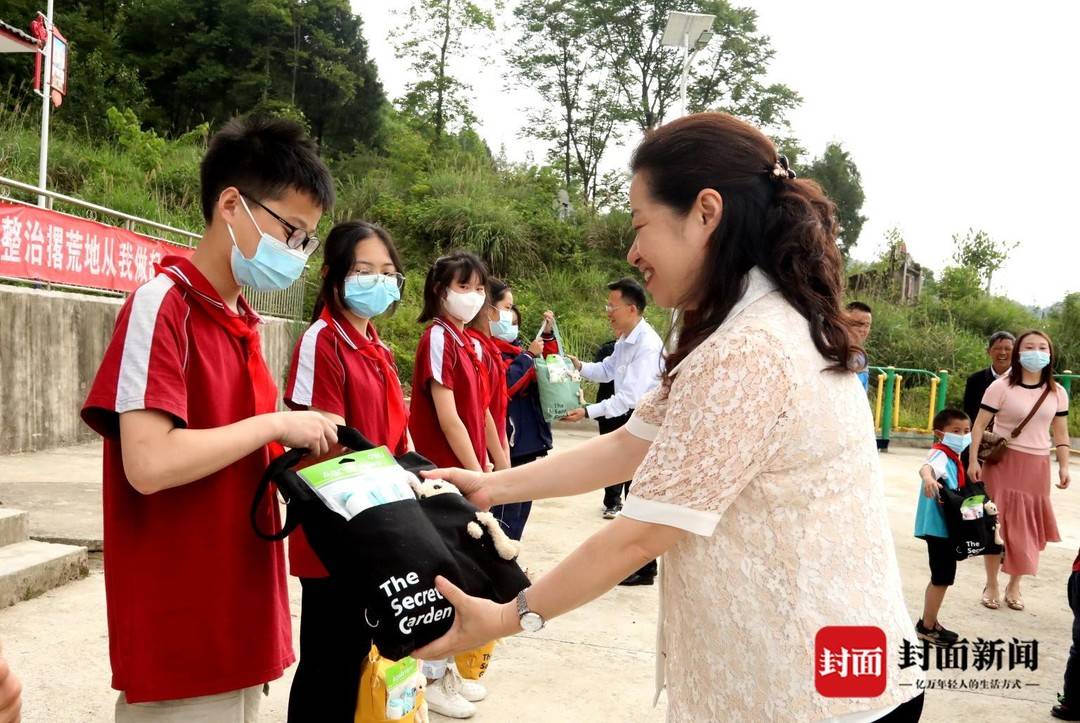 弱项怎么强短板如何补？四川渠县文星村迎来一支特殊的调研队伍