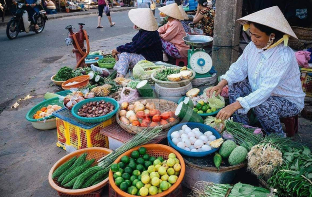 这个男人杀回内地，房价要涨？