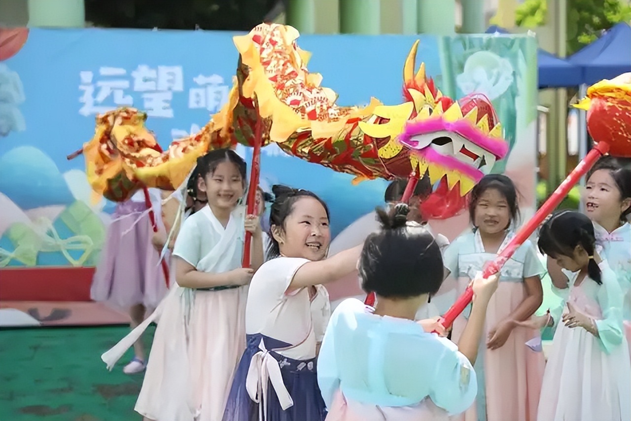 端午节又叫小儿节，这几项传统习俗寓意好，带着孩子玩起来